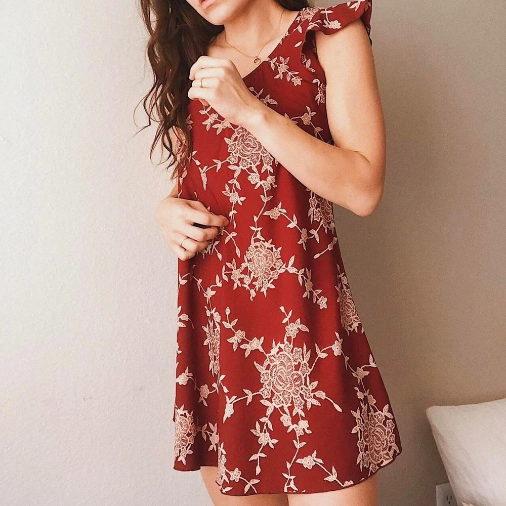 Vintage Red Floral Mini Dress in Deep Burgundy - Picture 3 of 4